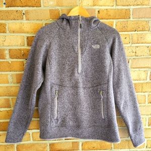 North Face Hooded Pullover (L)